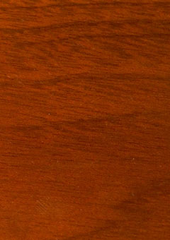 houten oppervlak behandeld met politoer